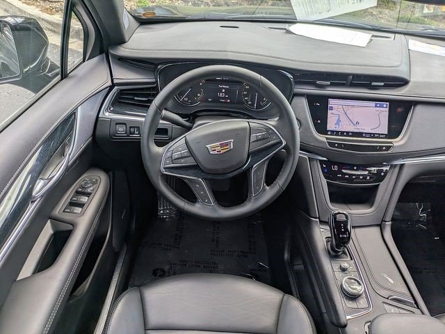 Certified 2025 Cadillac XT5 Premium Luxury AWD/4WD image 13