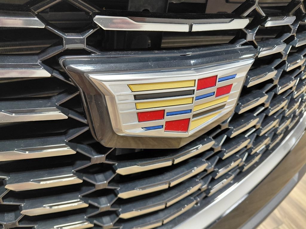 Used 2023 Cadillac XT4 Premium Luxury w/ Technology Package AWD/4WD image 16