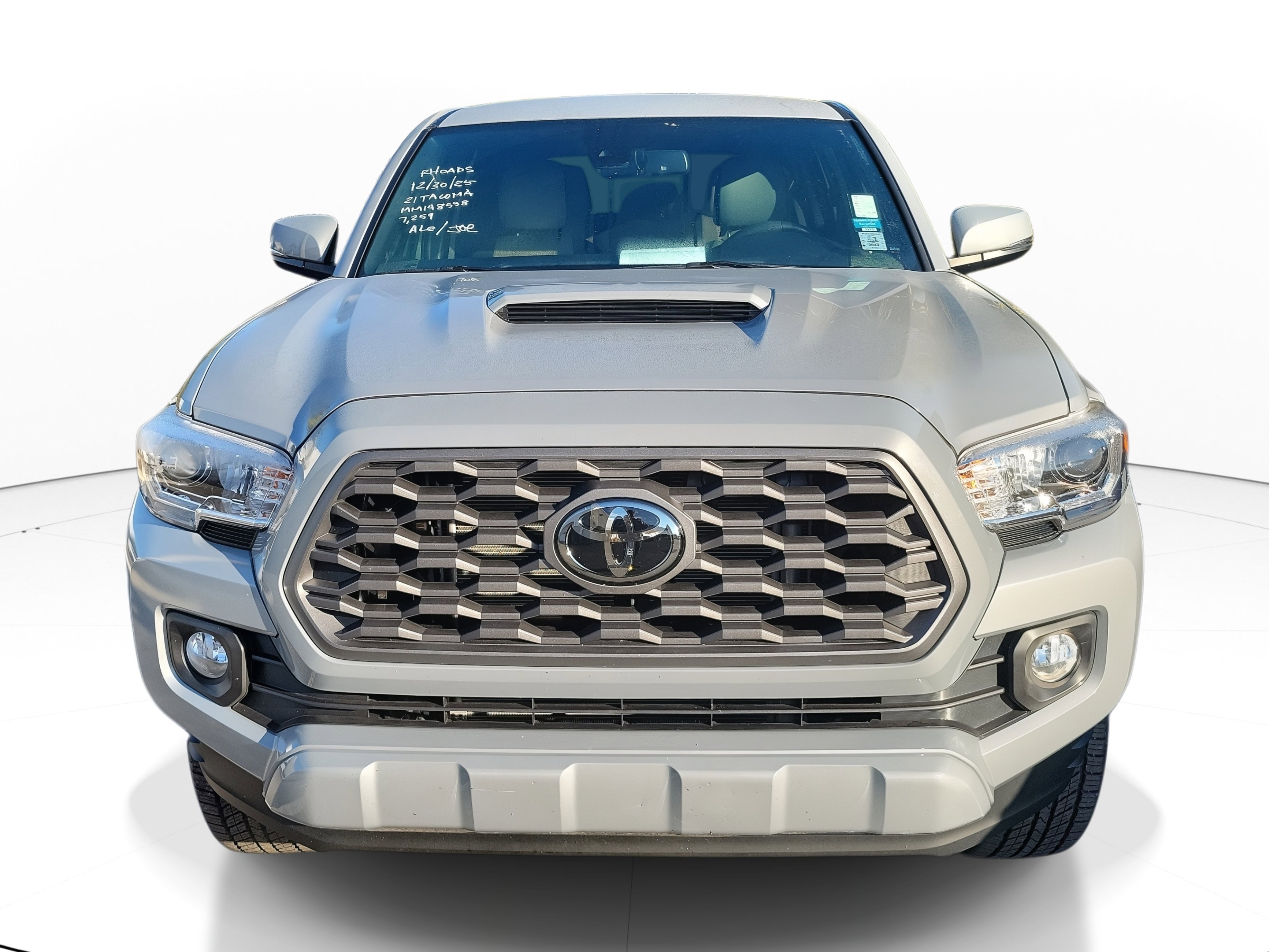 Used 2021 Toyota Tacoma TRD Sport image 2