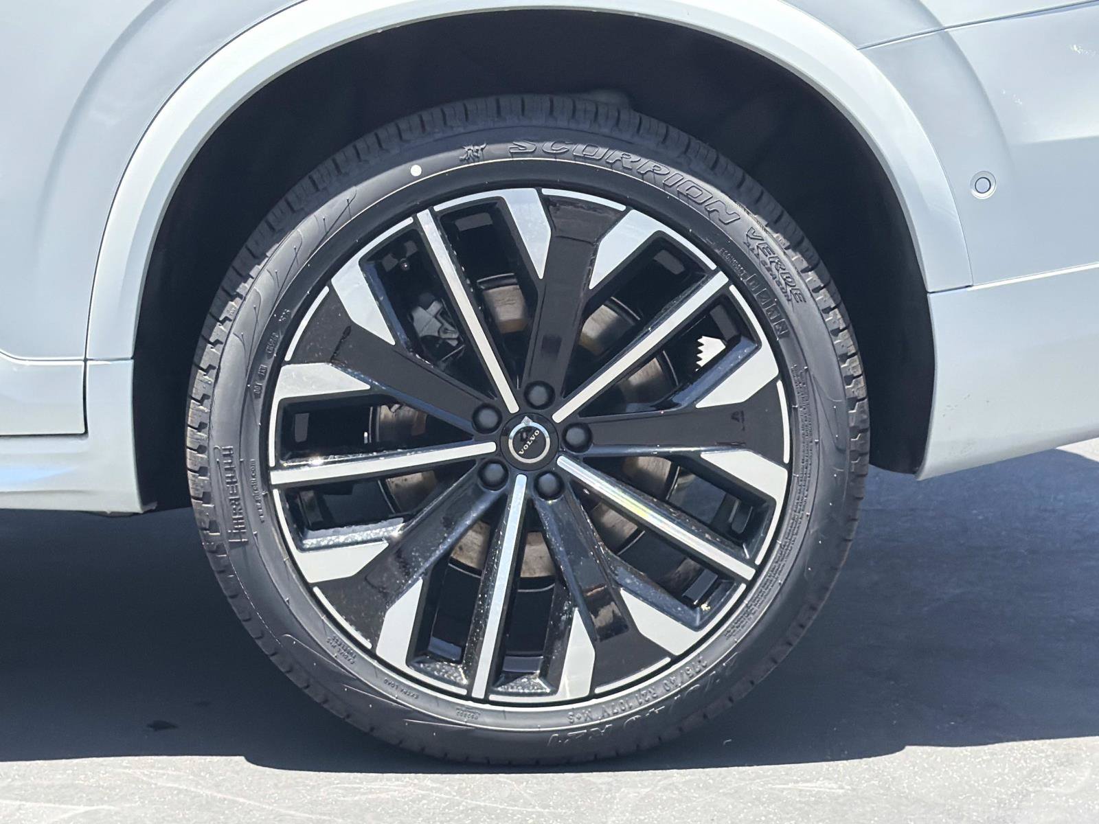 New 2026 Volvo XC90 T8 Ultra w/ Lounge Package AWD/4WD image 24