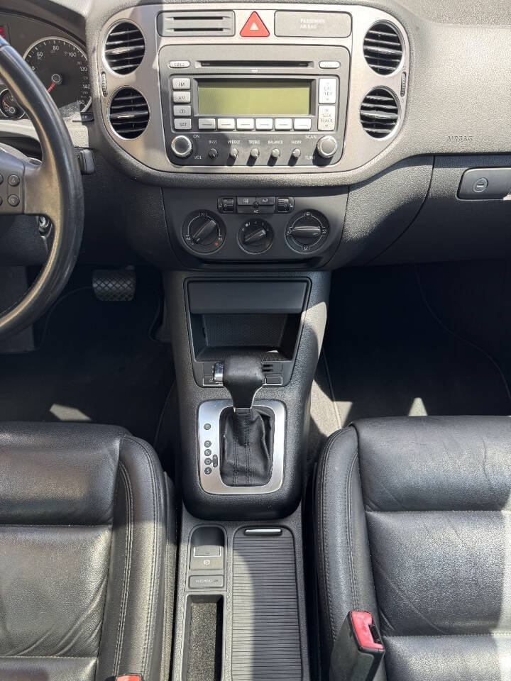 Used 2009 Volkswagen Tiguan S FWD image 14