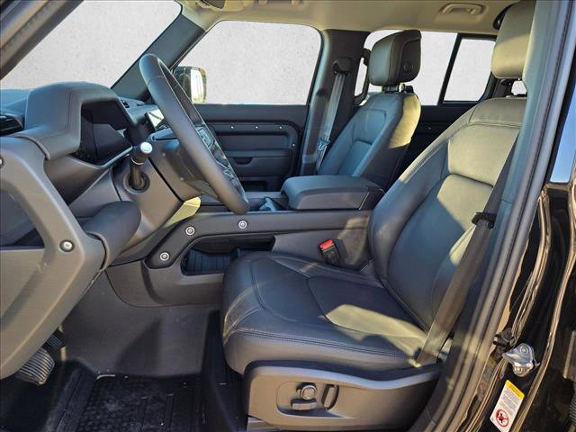 New 2026 Land Rover Defender 110 X-Dynamic SE image 4