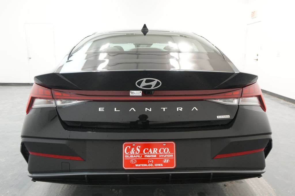 New 2026 Hyundai Elantra Blue image 8