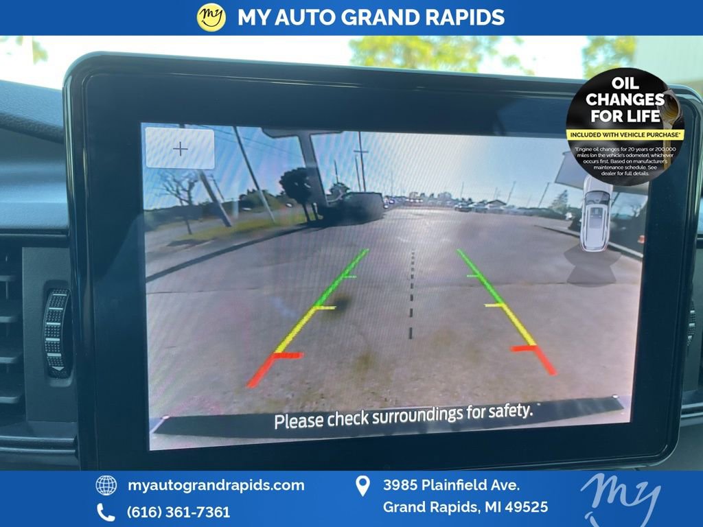 Used 2022 Ford Explorer XLT w/ Class IV Trailer Tow Package image 17