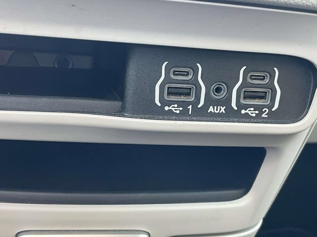 Used 2023 Chrysler Voyager LX FWD image 19