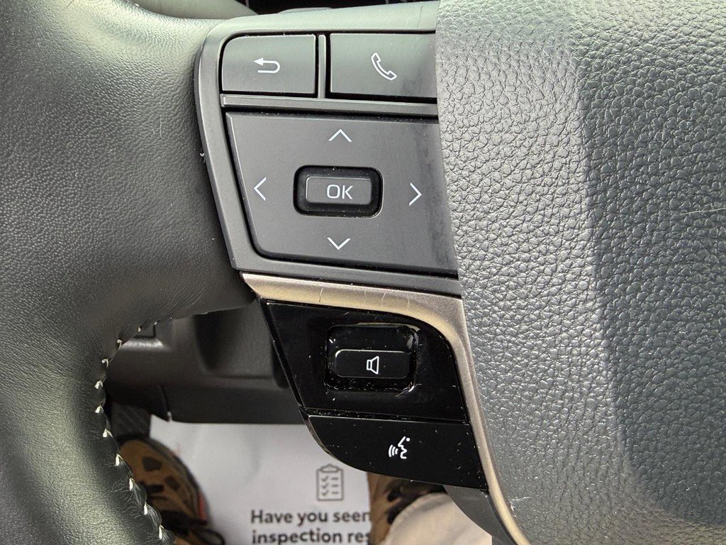 Certified 2025 Toyota Camry SE image 17