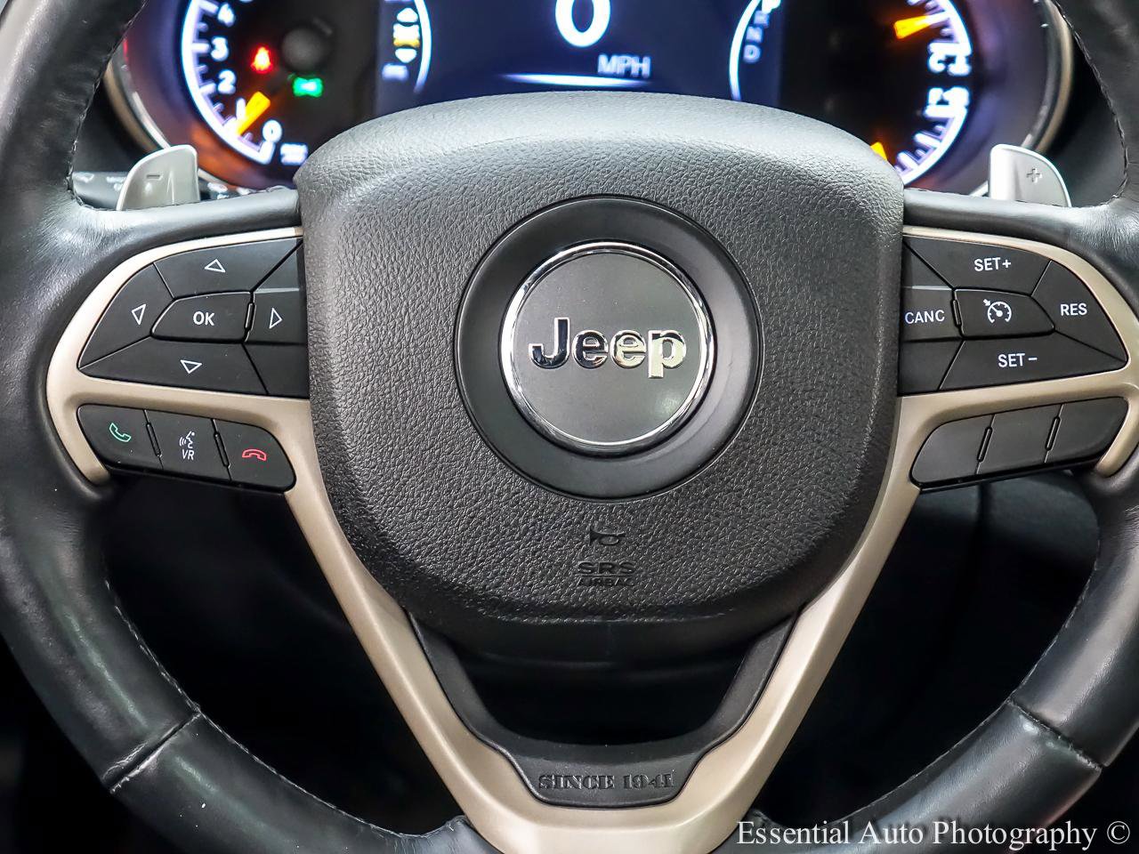 Used 2016 Jeep Grand Cherokee Limited 75th Anniversary AWD/4WD image 19