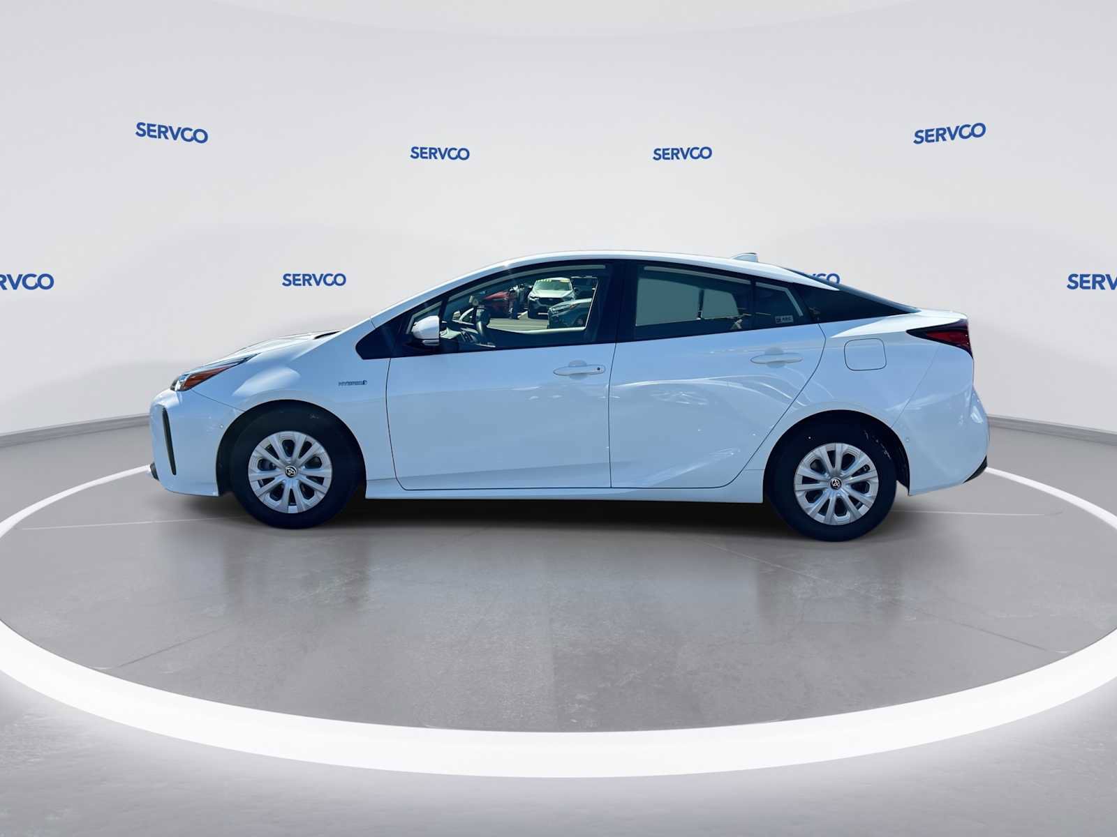 Used 2020 Toyota Prius LE FWD image 5