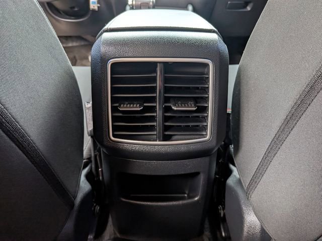 Used 2025 Kia Sportage LX image 13