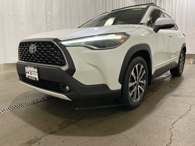 Certified 2023 Toyota Corolla Cross XLE w/ Convenience Package image 26
