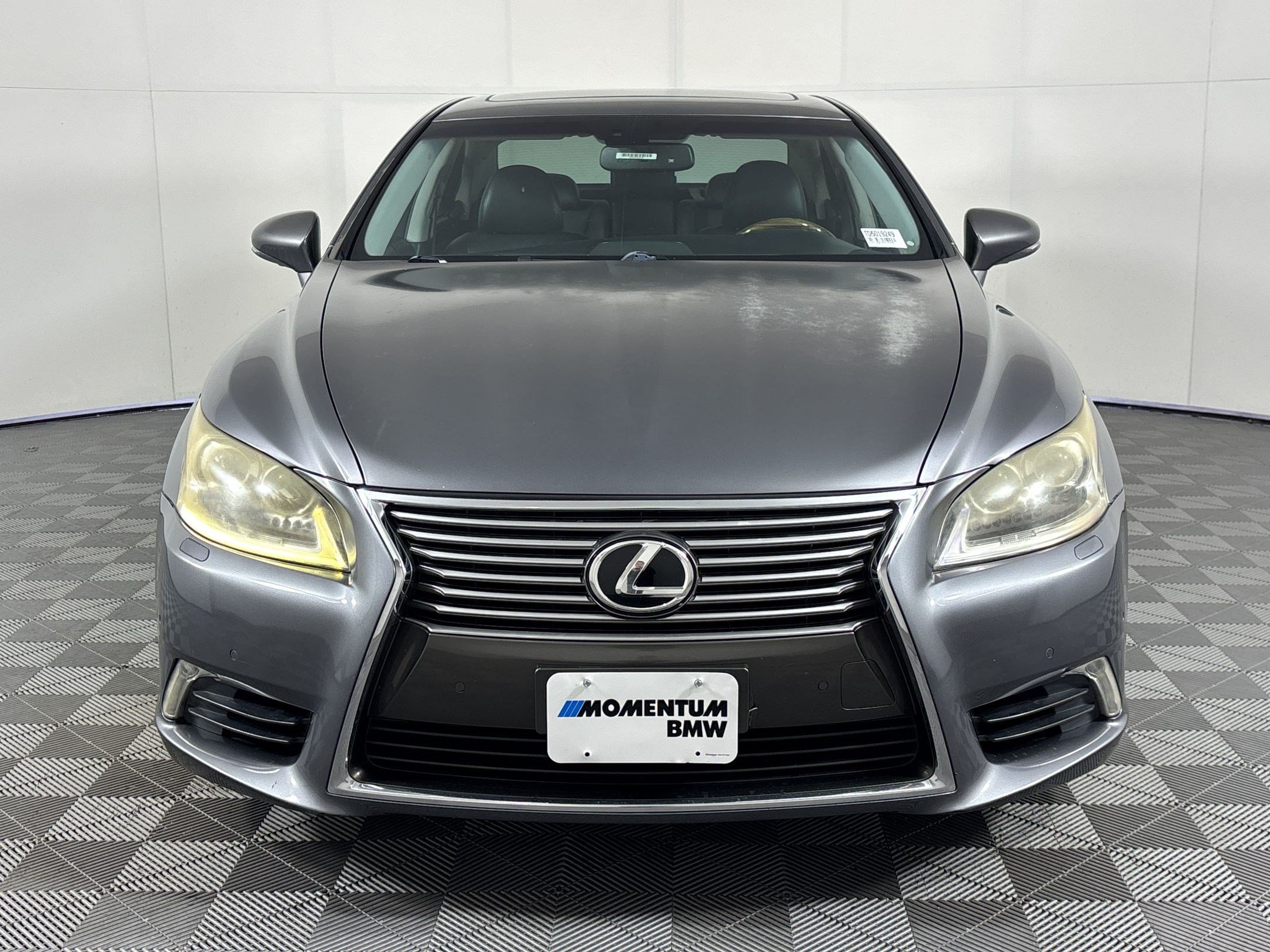 Used 2013 Lexus LS 460 AWD w/ Comfort Pkg image 6