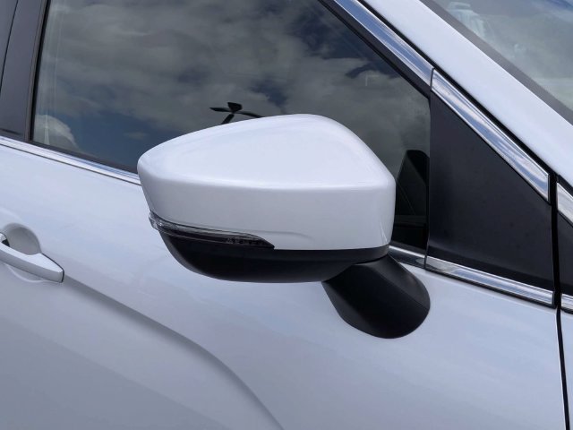 Used 2025 Mitsubishi Eclipse Cross SE AWD/4WD image 11