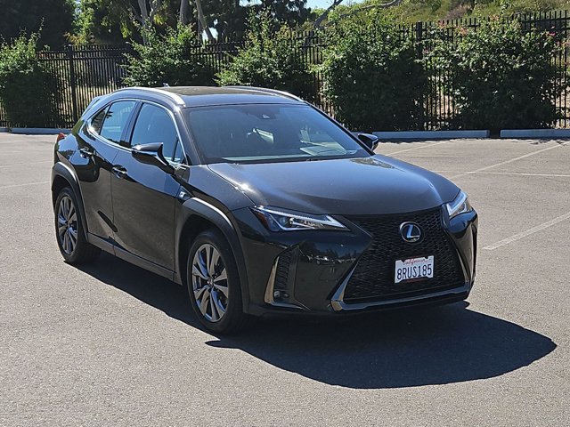 Used 2020 Lexus UX 200 F Sport w/ F Sport Premium Package FWD image 3