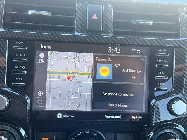 Used 2020 Toyota 4Runner SR5 AWD/4WD image 19