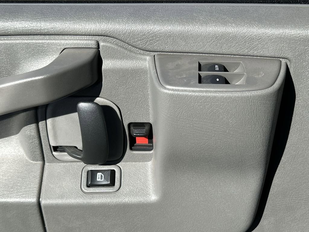 New 2025 GMC Savana 3500 w/ Power Convenience Package image 22