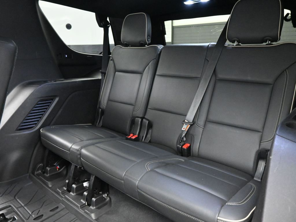 Used 2021 Chevrolet Tahoe Premier w/ Premium Package RWD image 21