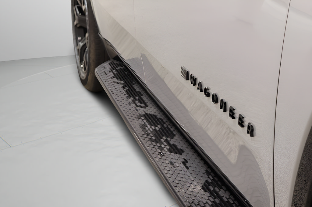 Used 2024 Jeep Wagoneer Series II AWD/4WD image 39