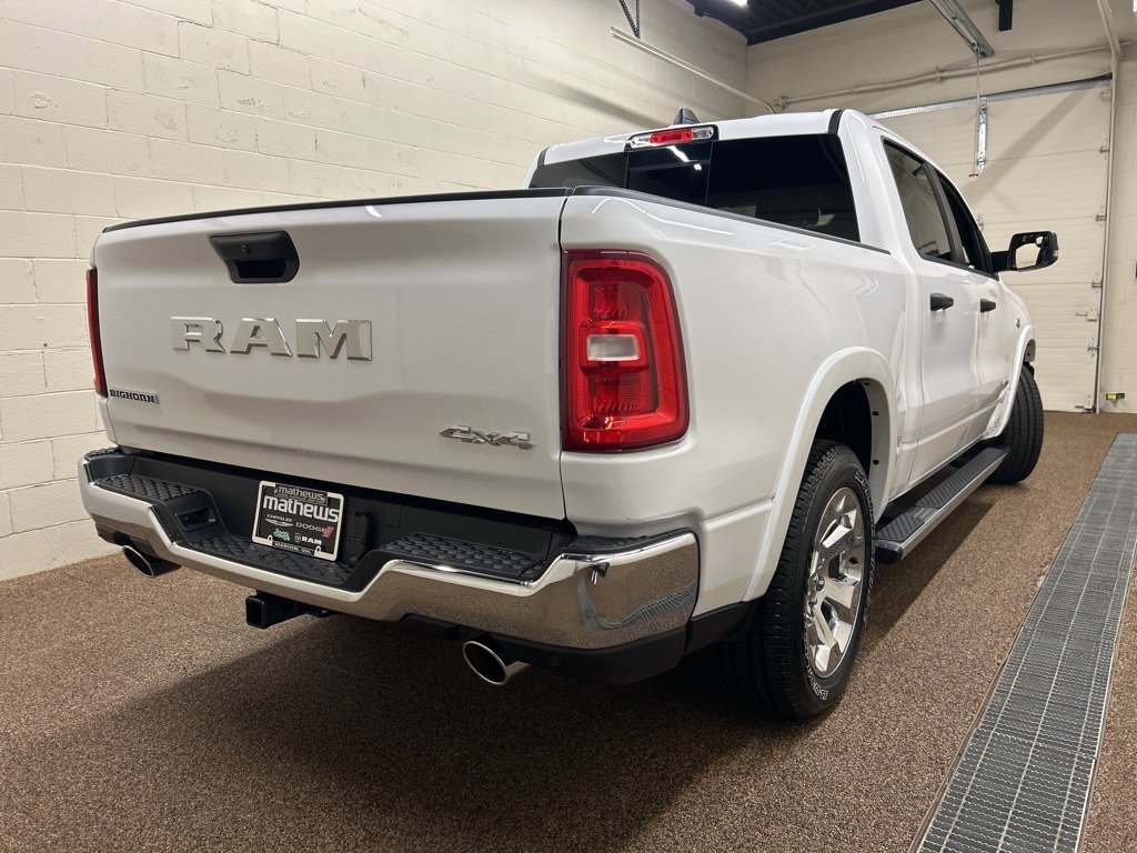 New 2026 RAM 1500 4x4 Crew Cab image 2
