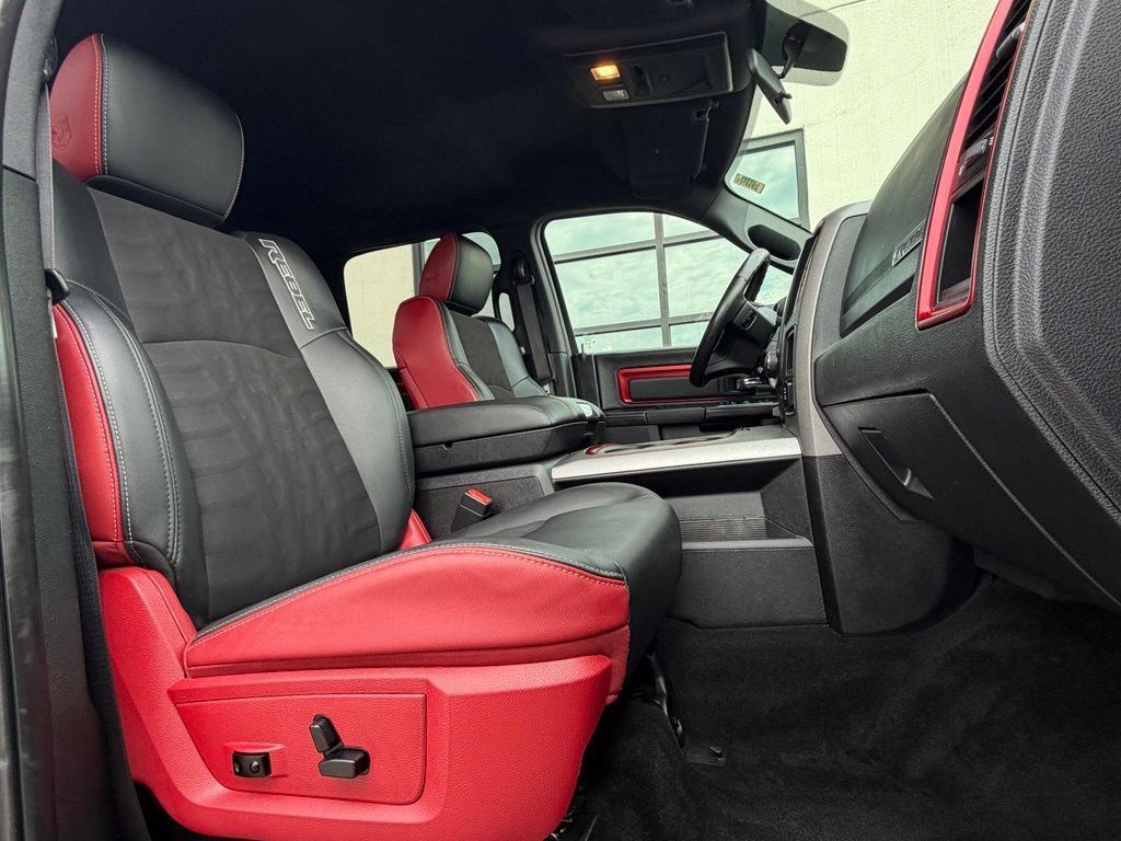 Used 2017 RAM 1500 Rebel AWD/4WD image 19