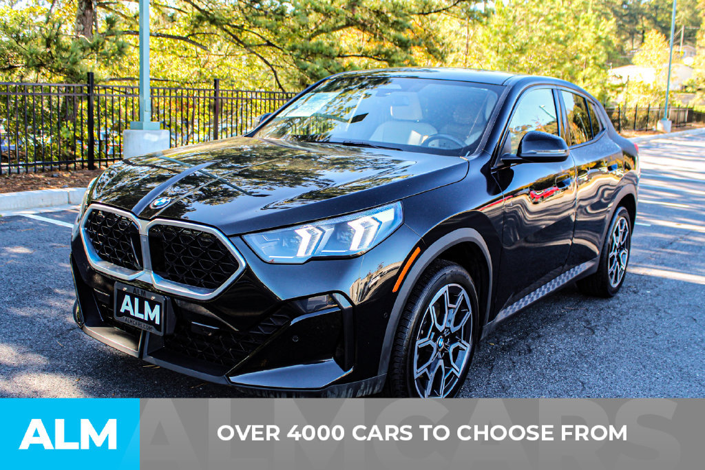 Used 2025 BMW X2 xDrive28i AWD/4WD image 2