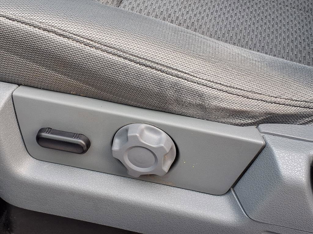 Used 2013 Ford F150 XLT w/ Luxury Equipment Group image 4