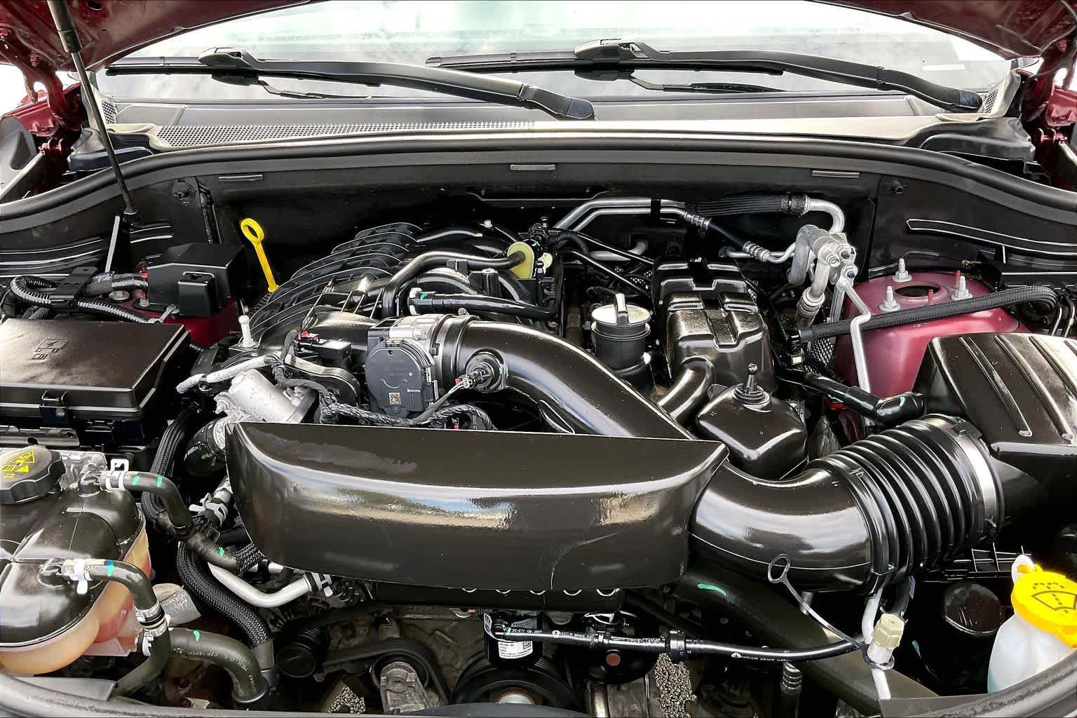 Certified 2024 Dodge Durango GT RWD image 29