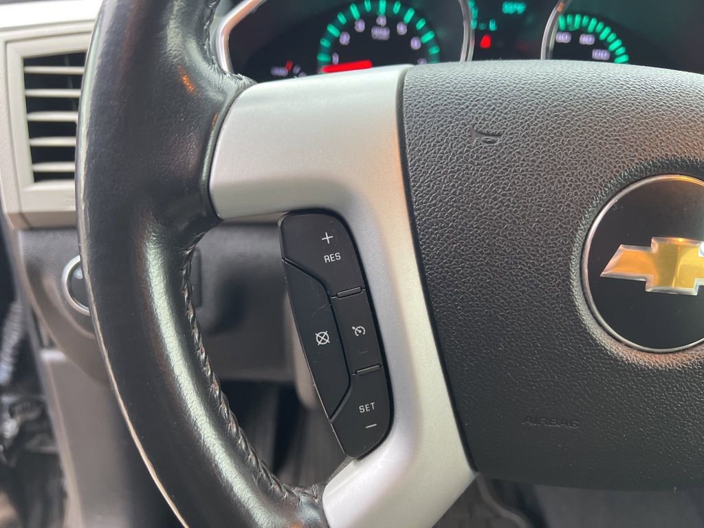 Used 2011 Chevrolet Traverse LTZ image 19
