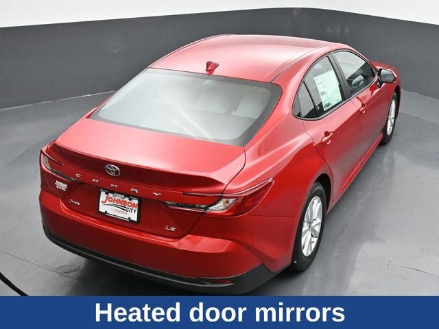 Used 2025 Toyota Camry LE image 31