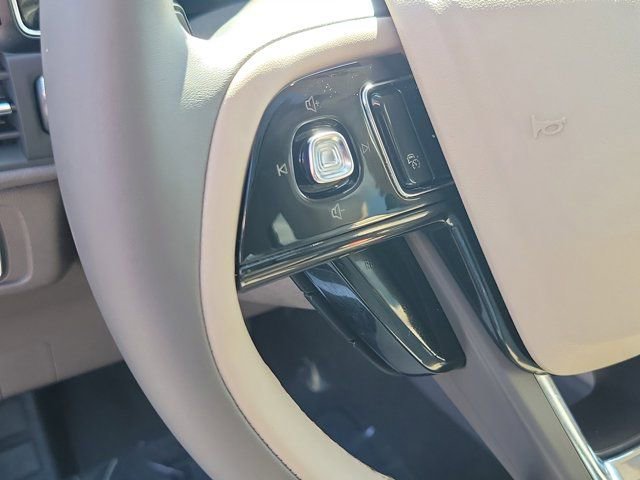 Certified 2023 Lincoln Corsair AWD w/ Equipment Group 101A image 25