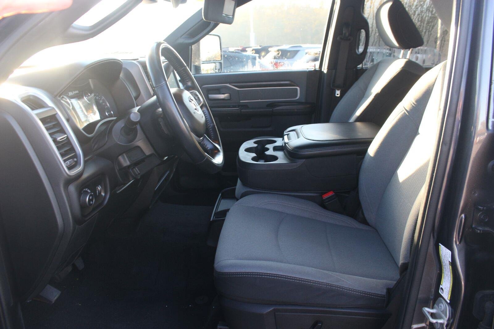 Used 2023 RAM 3500 Big Horn w/ Level 1 Equipment Group AWD/4WD image 17