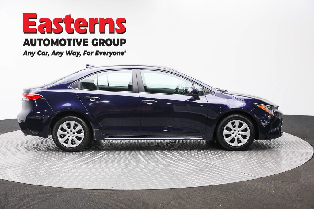 Used 2025 Toyota Corolla LE image 4