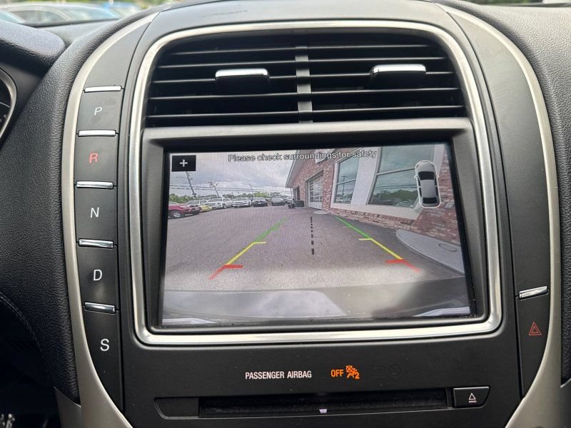 Used 2017 Lincoln MKX Select w/ Select Plus Package AWD/4WD image 27