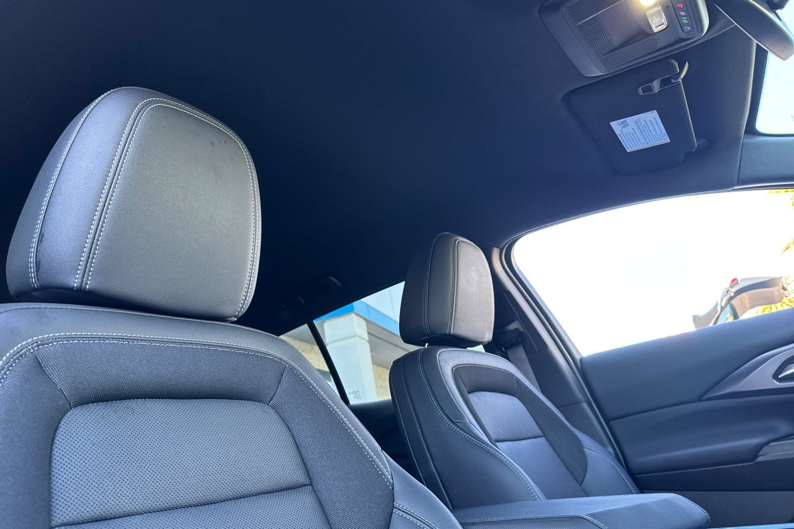 Used 2024 Chevrolet Equinox EV LT FWD image 20
