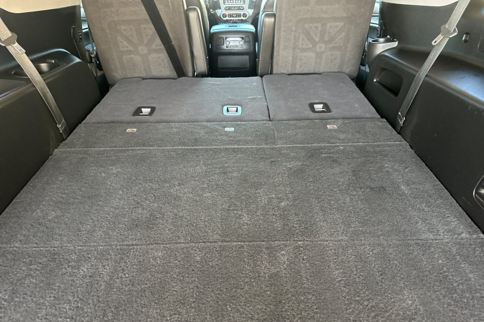 Used 2020 GMC Yukon XL SLT w/ Open Road Package RWD image 16