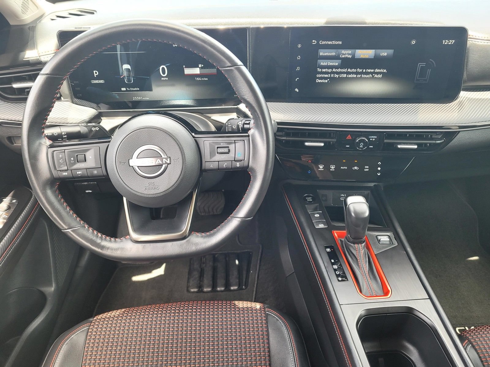 Used 2025 Nissan Kicks SR FWD image 18