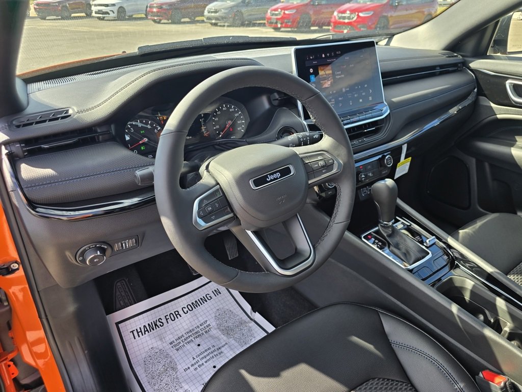 New 2026 Jeep Compass Latitude image 14