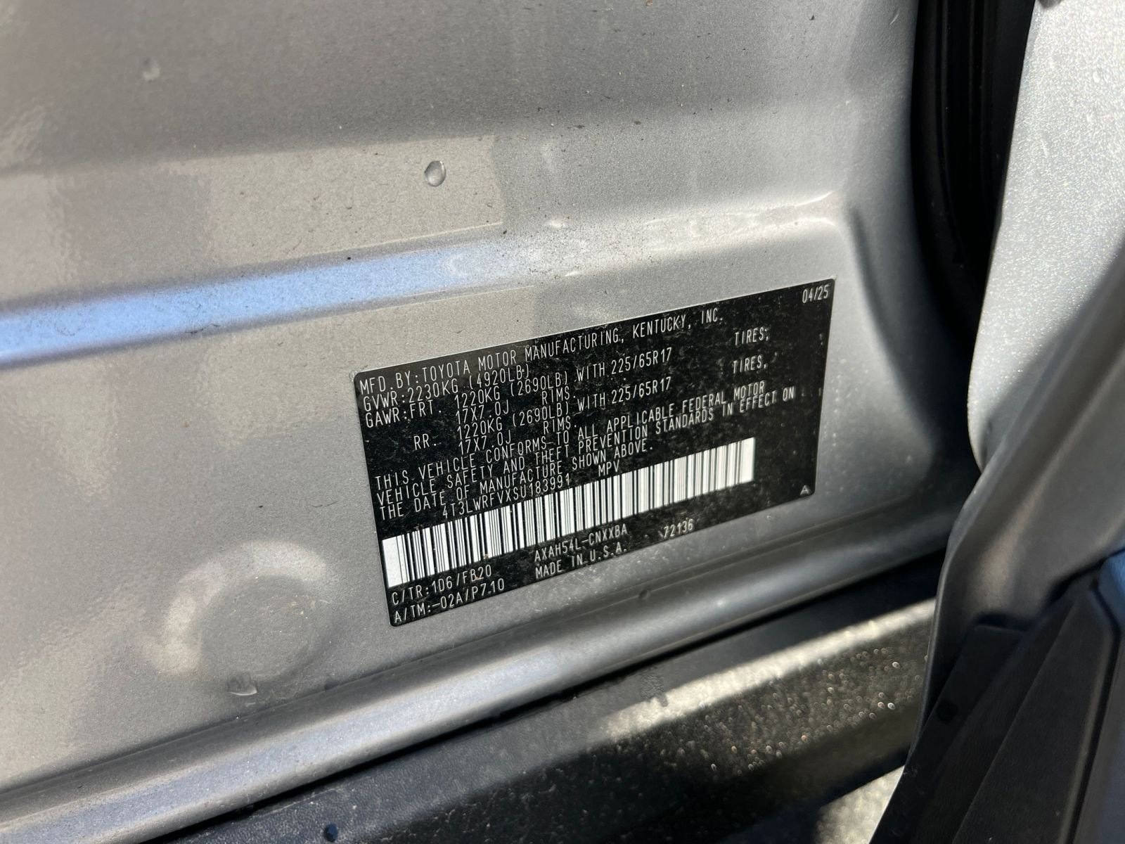 Used 2025 Toyota RAV4 LE image 28