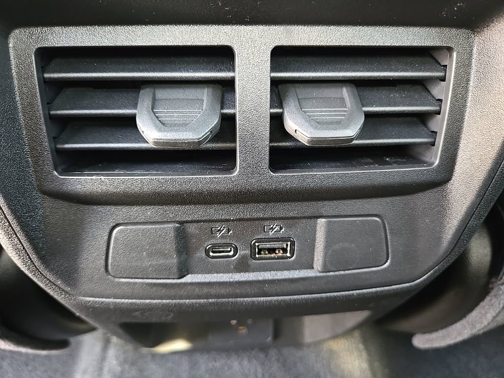 New 2026 GMC Canyon Elevation w/ Convenience Package image 38