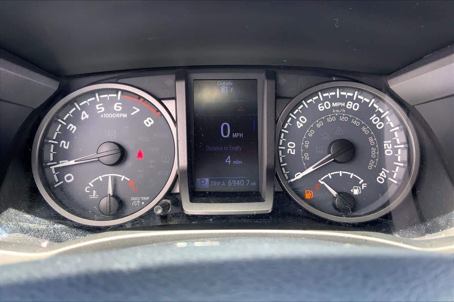 Used 2019 Toyota Tacoma TRD Sport w/ Technology Package AWD/4WD image 25