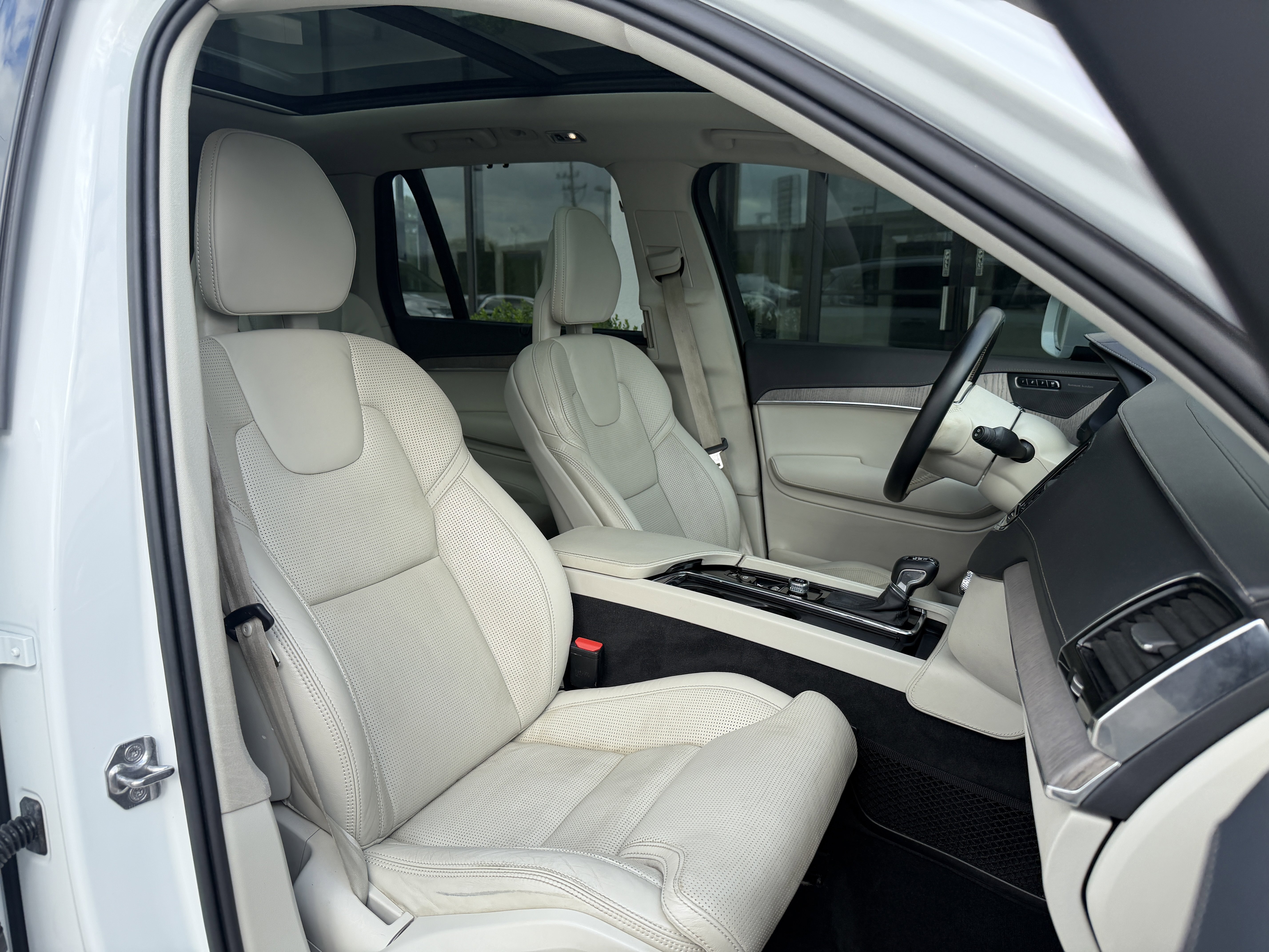 Used 2021 Volvo XC90 T6 Inscription w/ Advanced Package AWD/4WD image 21