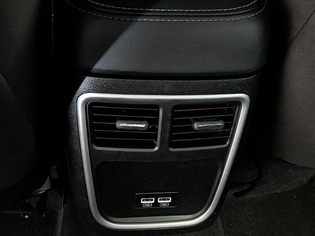 Used 2023 Dodge Charger SXT RWD image 18