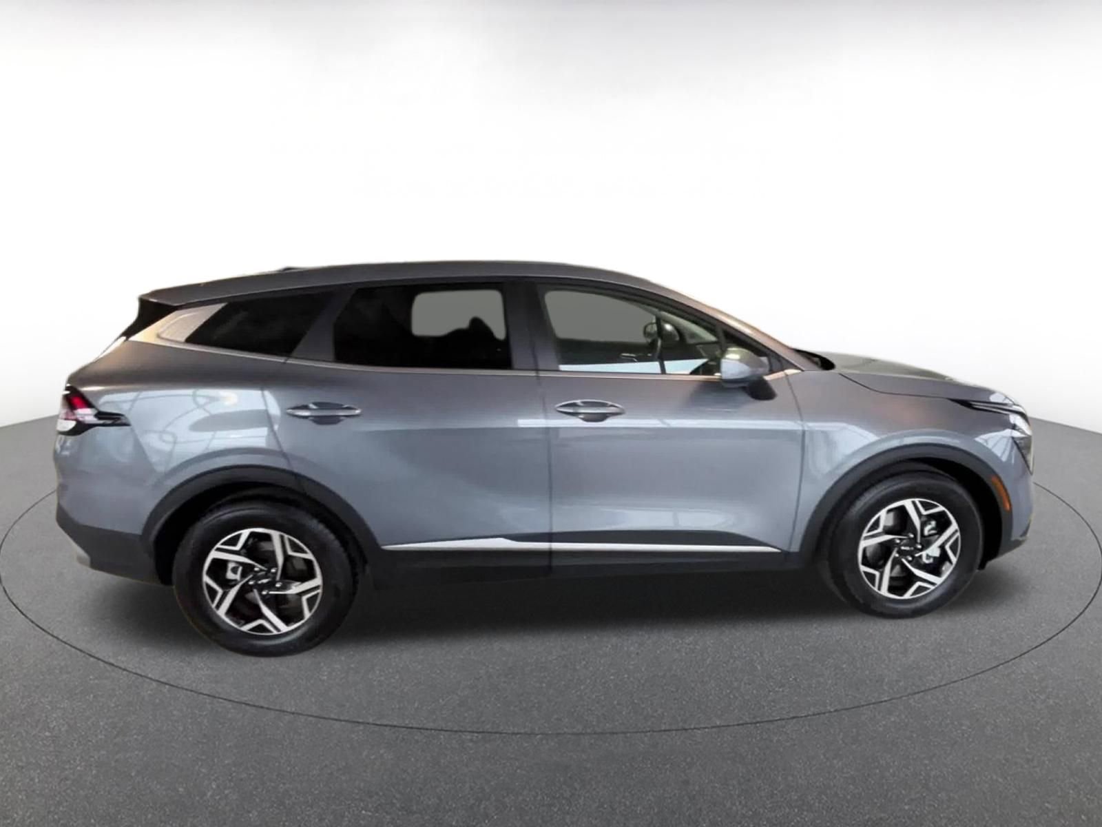 Used 2025 Kia Sportage LX image 22