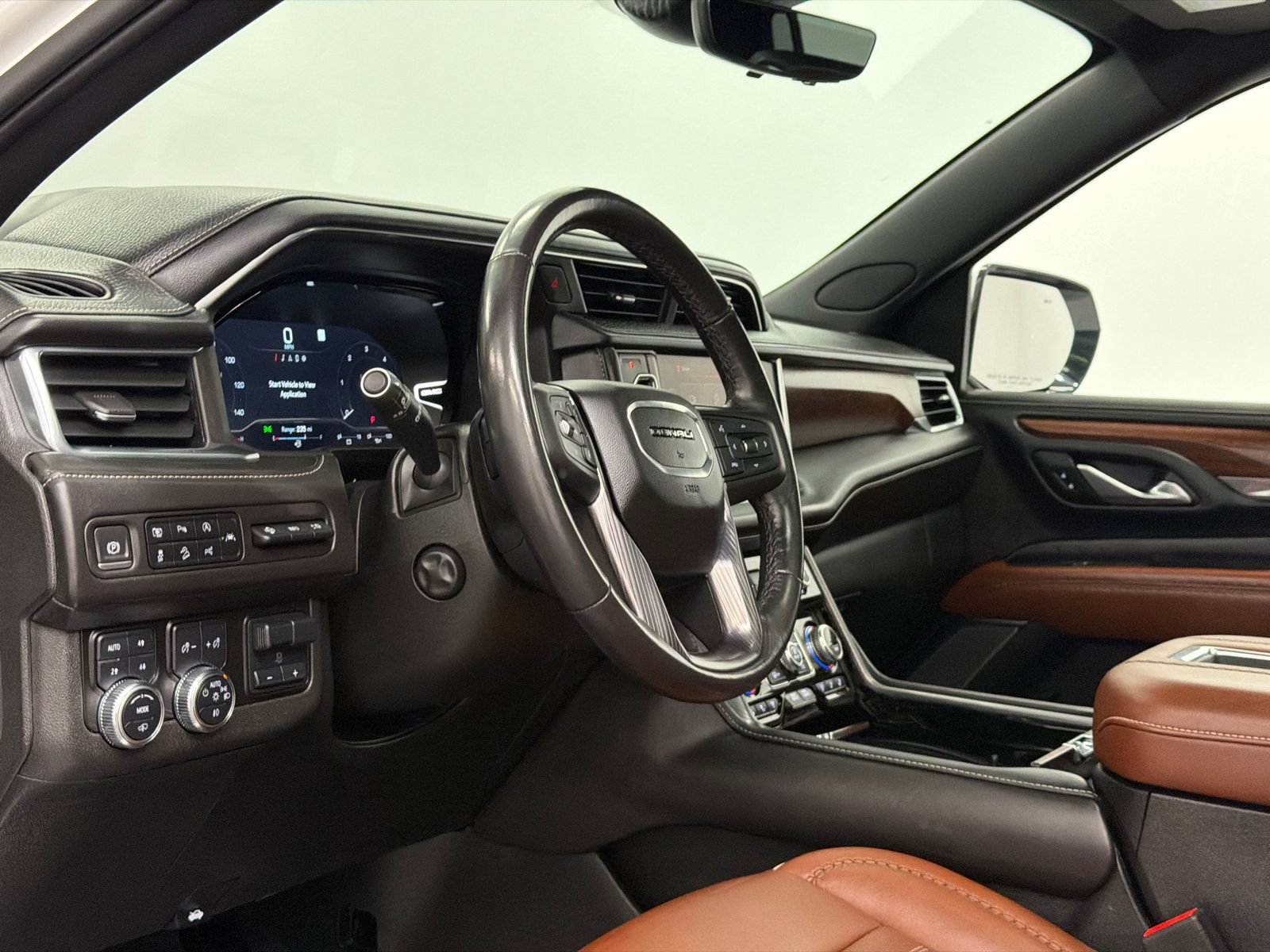 Used 2023 GMC Yukon XL Denali Ultimate AWD/4WD image 20