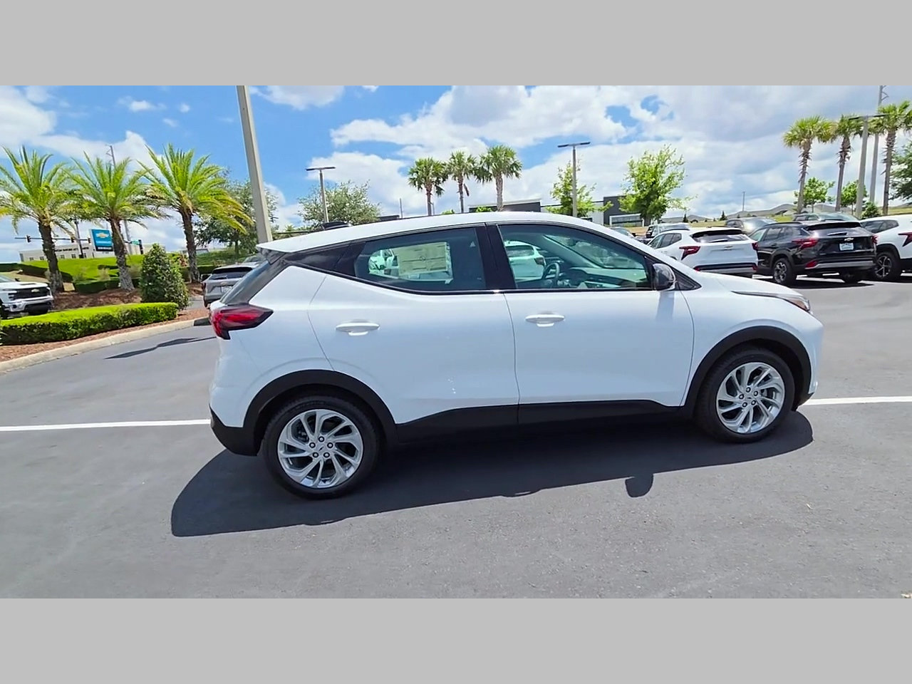 New 2027 Chevrolet Bolt LT w/ Comfort Package FWD image 15