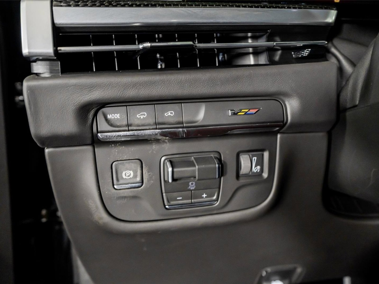 Used 2026 Cadillac Escalade V w/ LPO, Floor Liner Package image 50