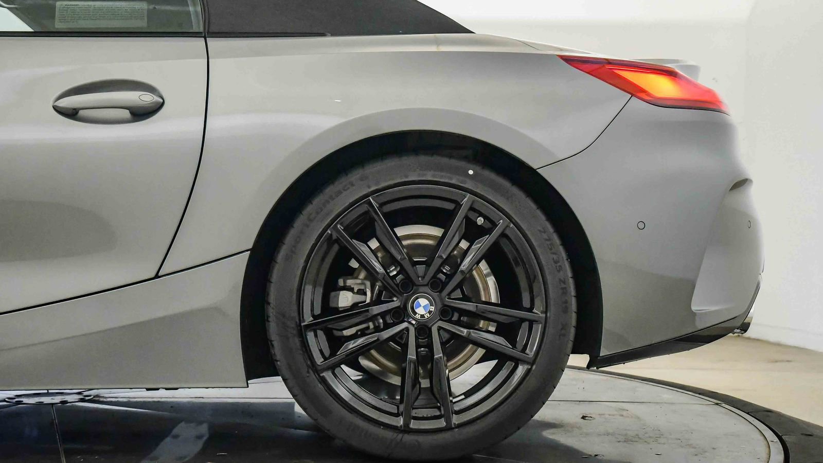 New 2026 BMW Z4 sDrive30i w/ Premium Package image 11