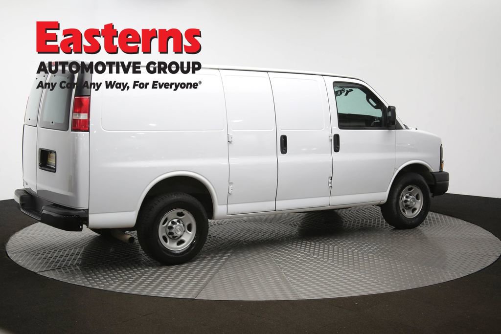 Used 2017 Chevrolet Express 2500 image 42