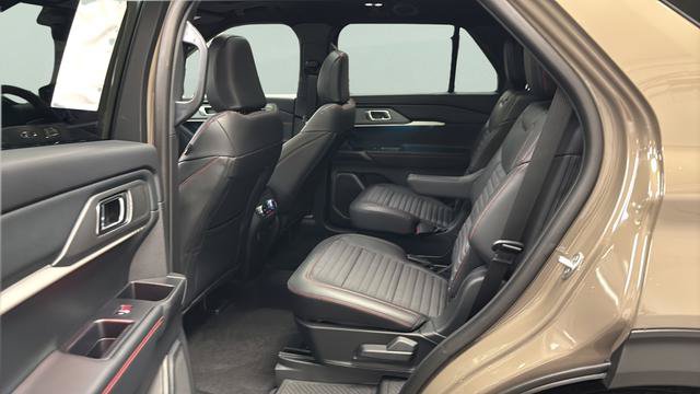 New 2026 Ford Explorer ST-Line w/ ST-Line Street Pack AWD/4WD image 22