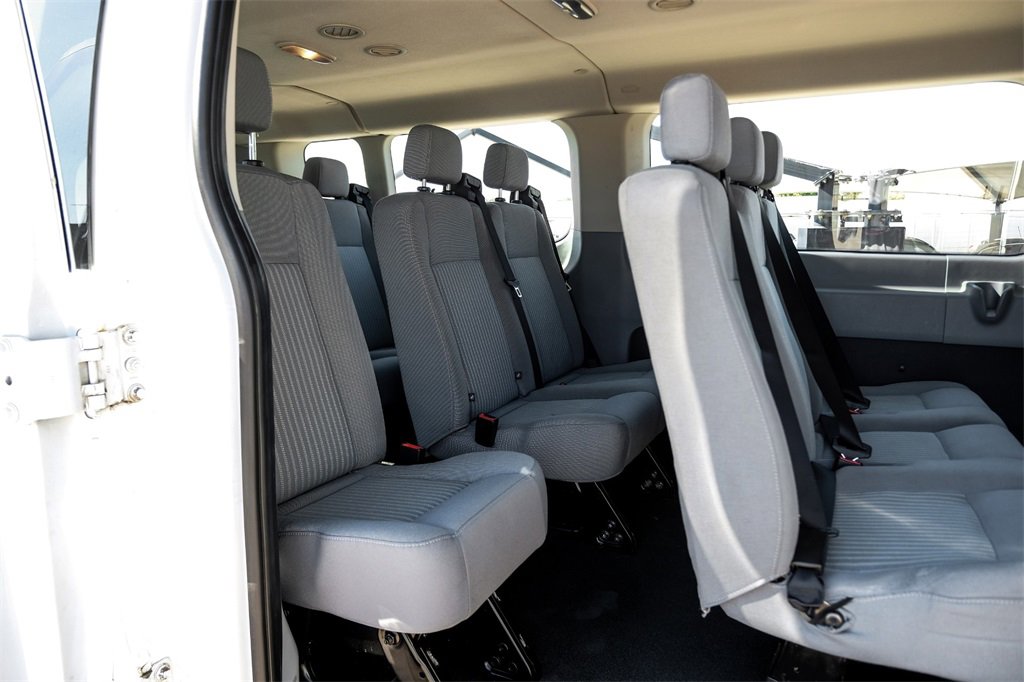 Used 2016 Ford Transit 350 XL image 33