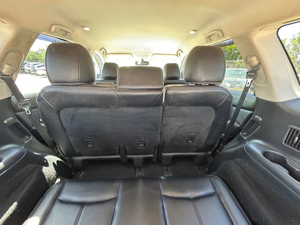 Used 2020 Nissan Pathfinder SL FWD image 16